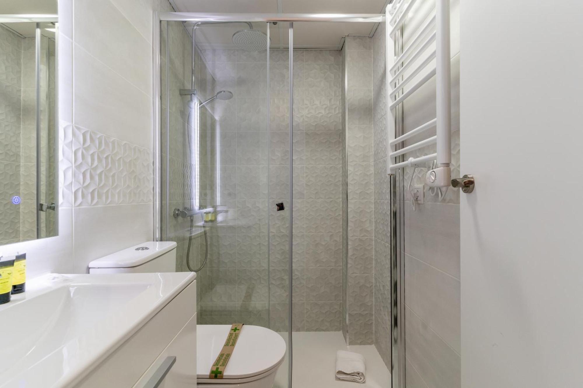 Modern Studio-1Bathroom-Chueca Madrid Exterior foto
