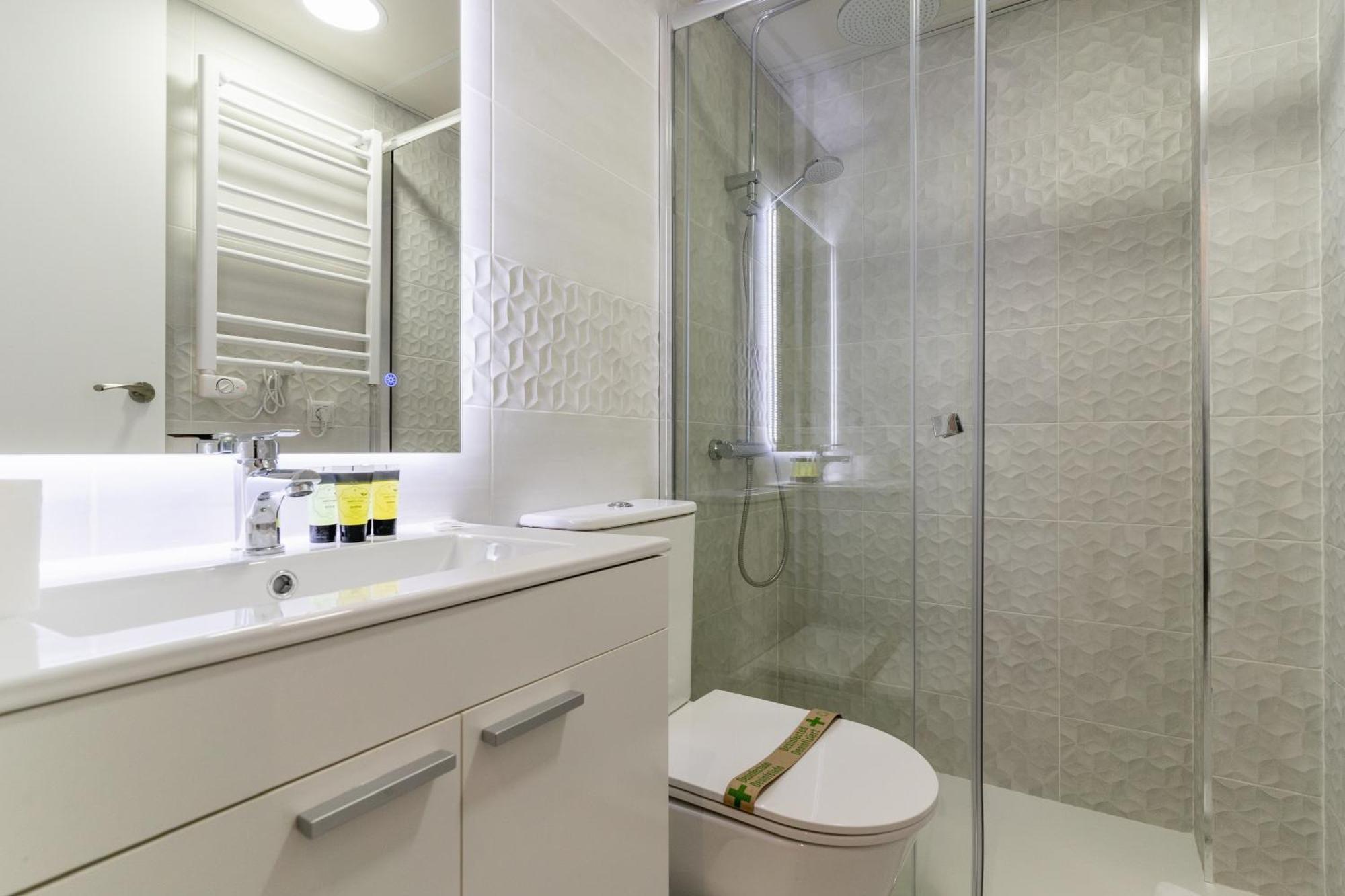 Modern Studio-1Bathroom-Chueca Madrid Exterior foto